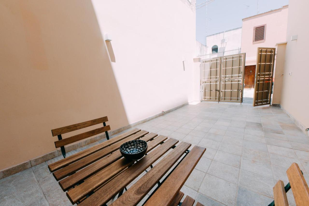 Bed Casa Vacanza Via Gallipoli - Corte Bari Brindisi Ngoại thất bức ảnh