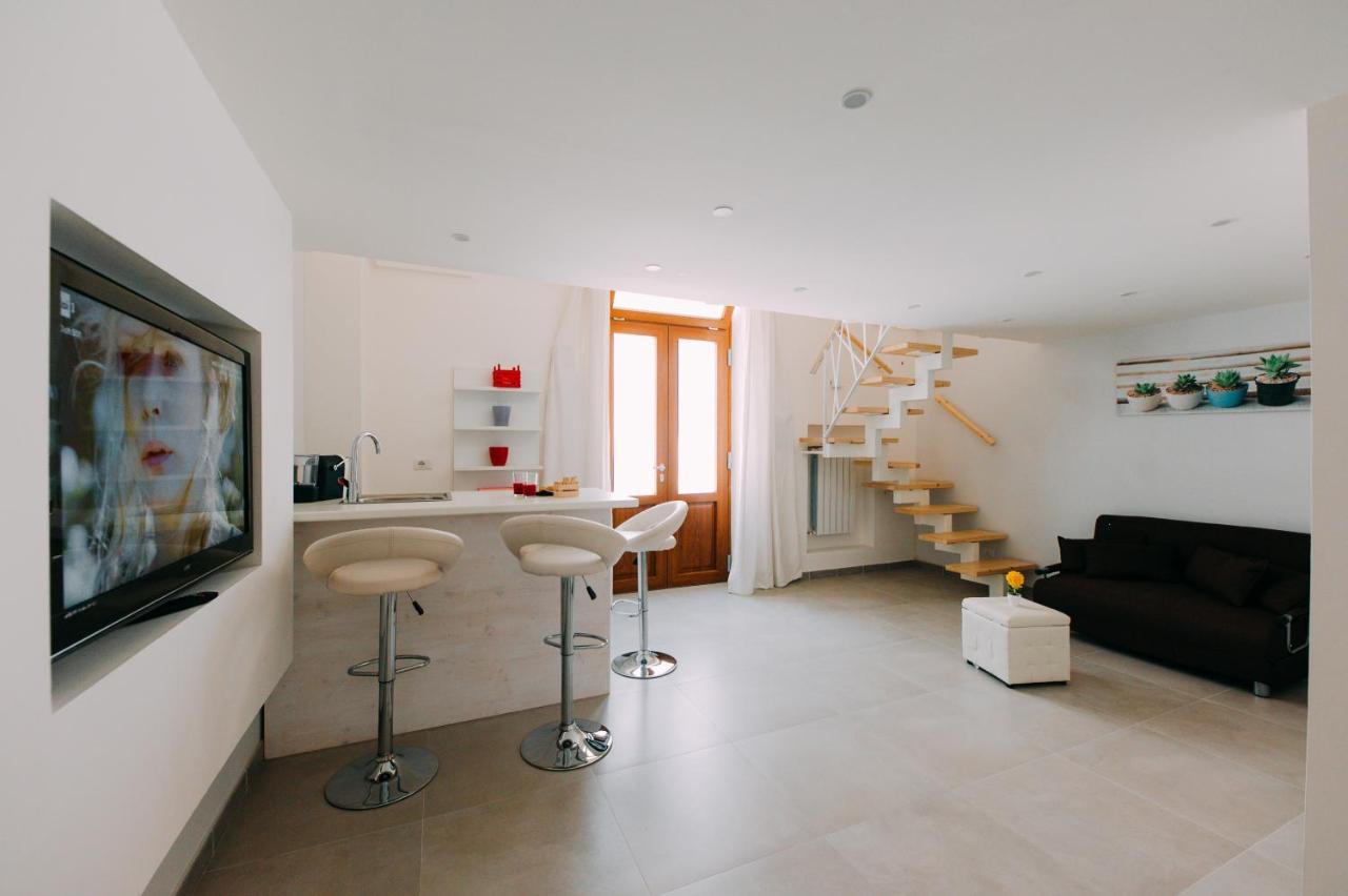 Bed Casa Vacanza Via Gallipoli - Corte Bari Brindisi Ngoại thất bức ảnh