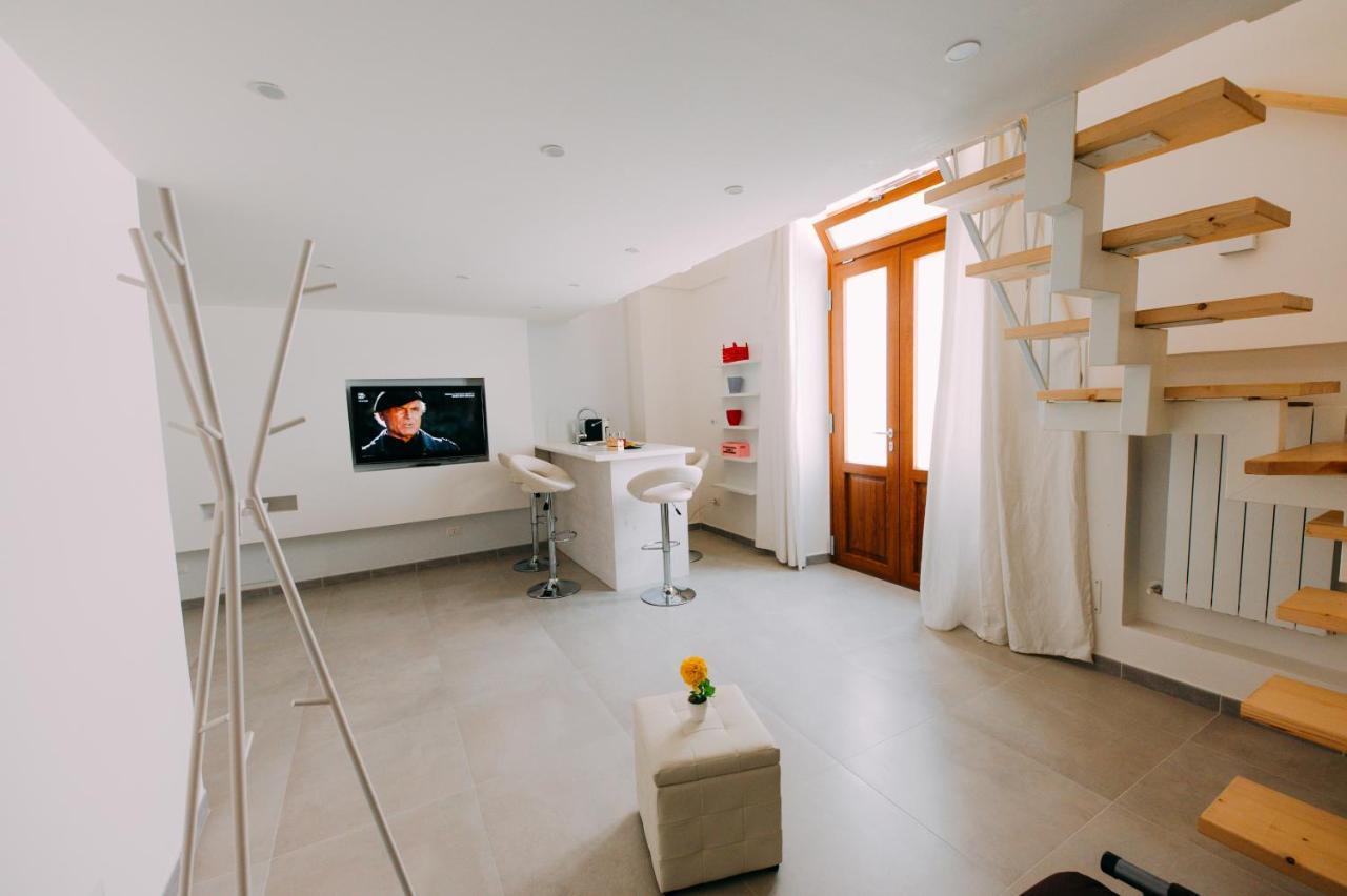 Bed Casa Vacanza Via Gallipoli - Corte Bari Brindisi Ngoại thất bức ảnh