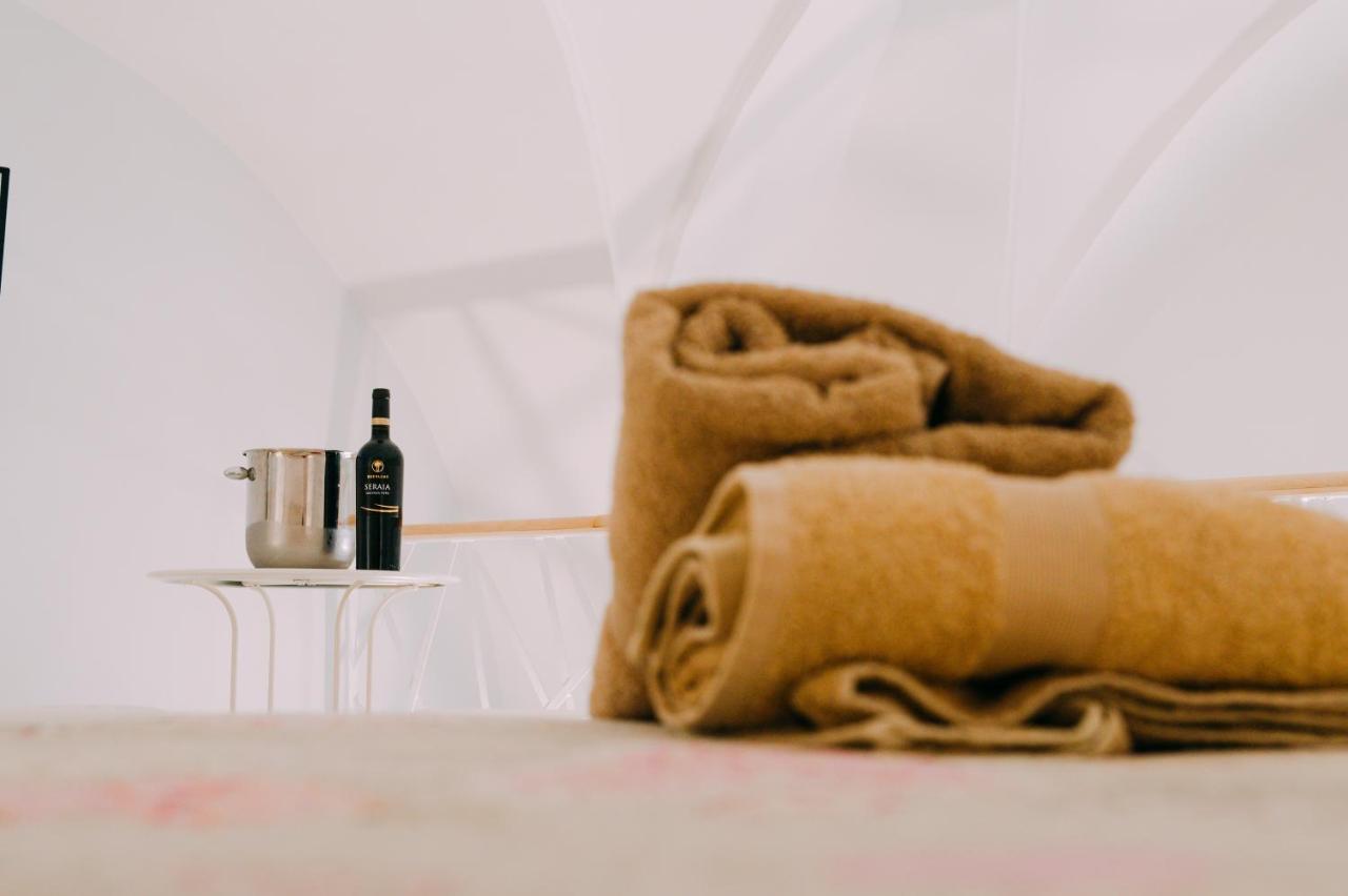 Bed Casa Vacanza Via Gallipoli - Corte Bari Brindisi Ngoại thất bức ảnh