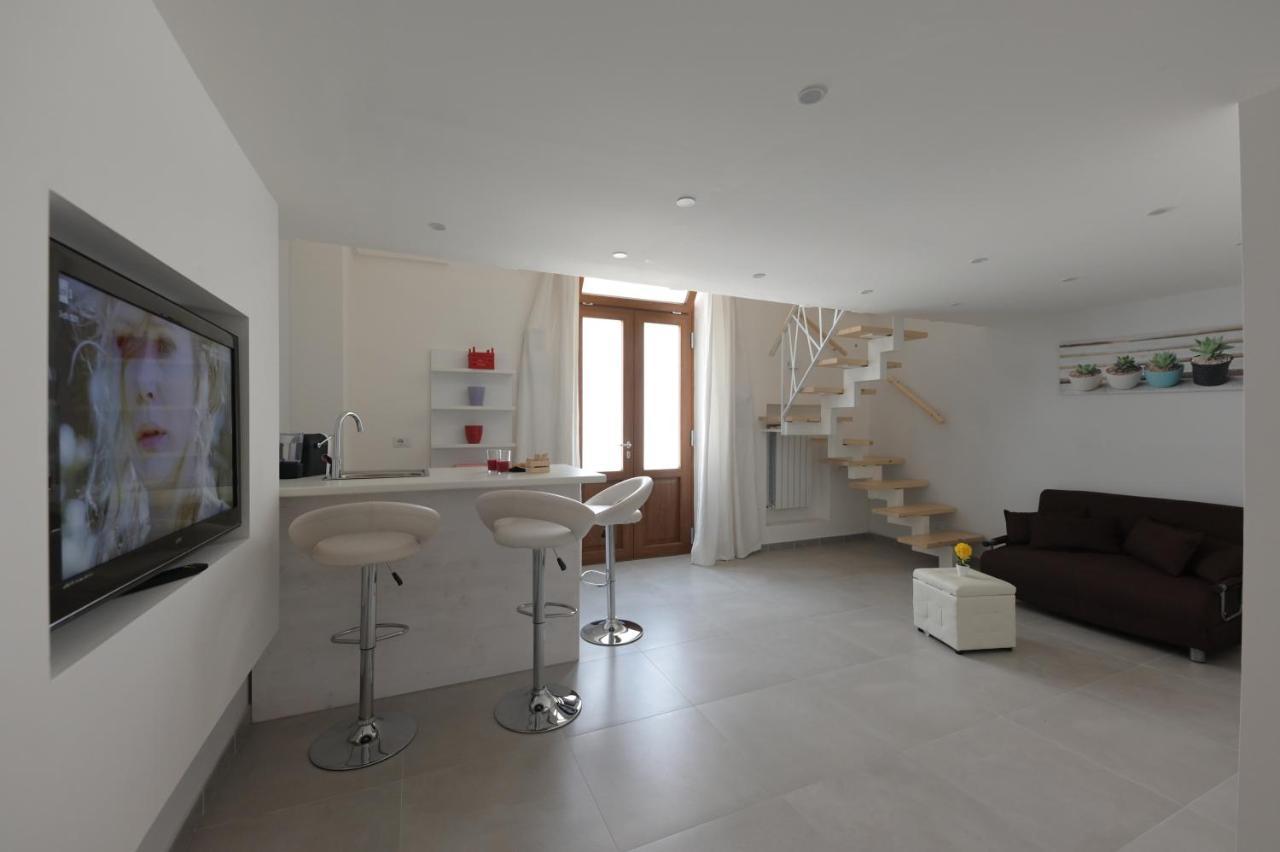 Bed Casa Vacanza Via Gallipoli - Corte Bari Brindisi Ngoại thất bức ảnh