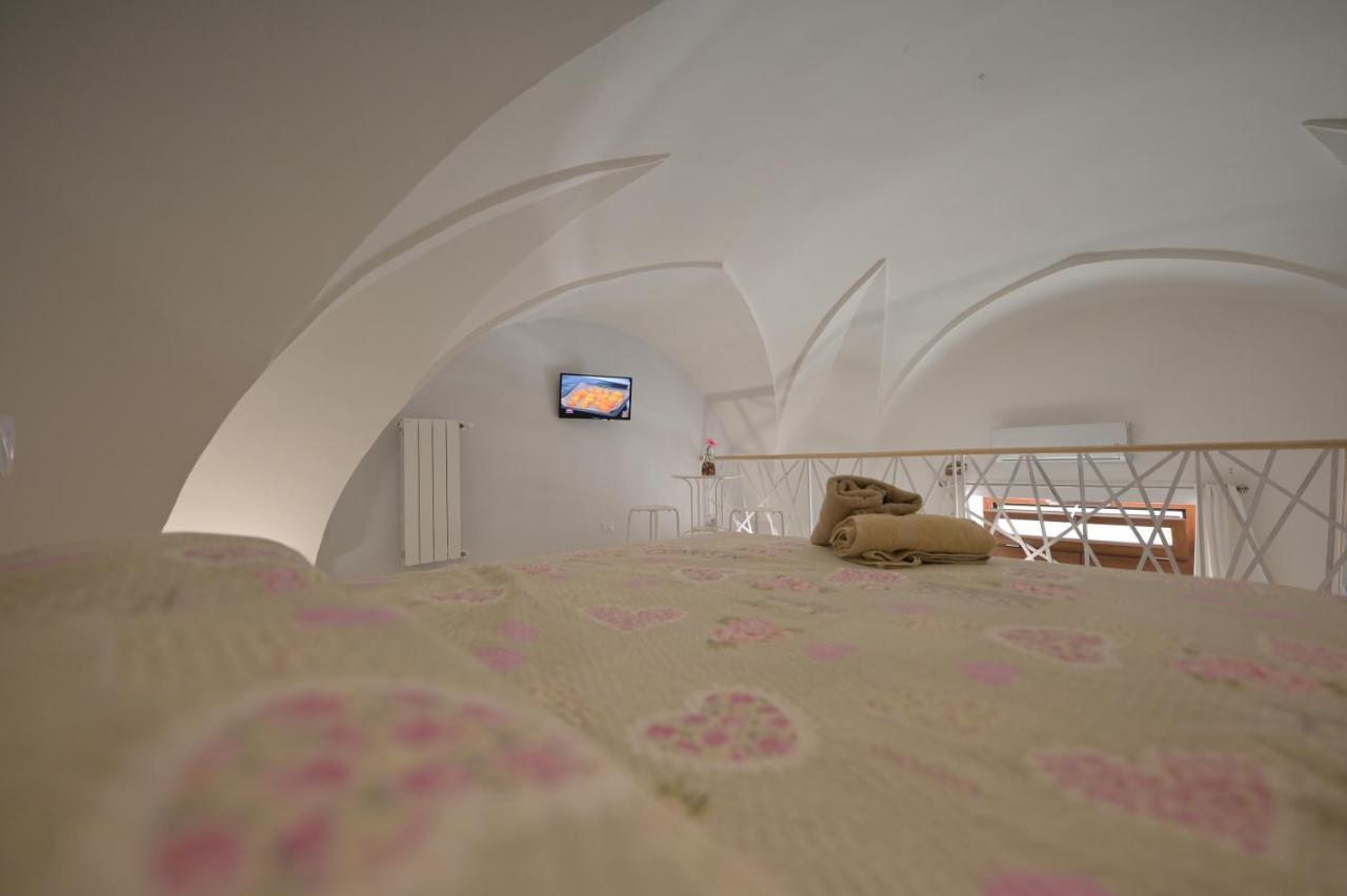 Bed Casa Vacanza Via Gallipoli - Corte Bari Brindisi Ngoại thất bức ảnh