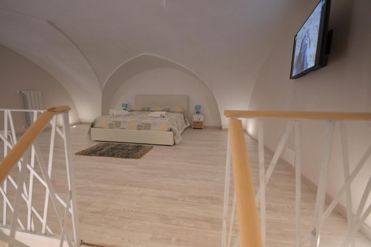 Bed Casa Vacanza Via Gallipoli - Corte Bari Brindisi Ngoại thất bức ảnh