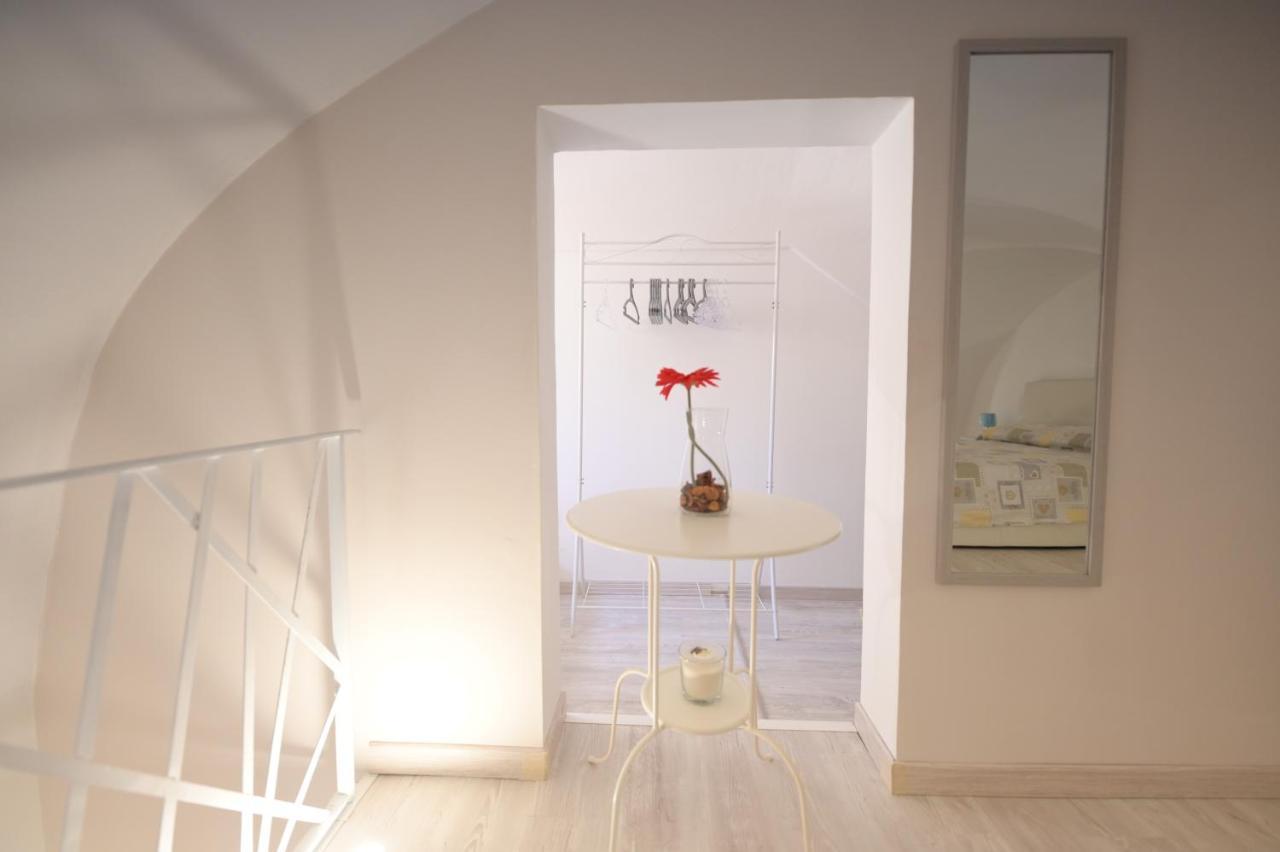 Bed Casa Vacanza Via Gallipoli - Corte Bari Brindisi Ngoại thất bức ảnh